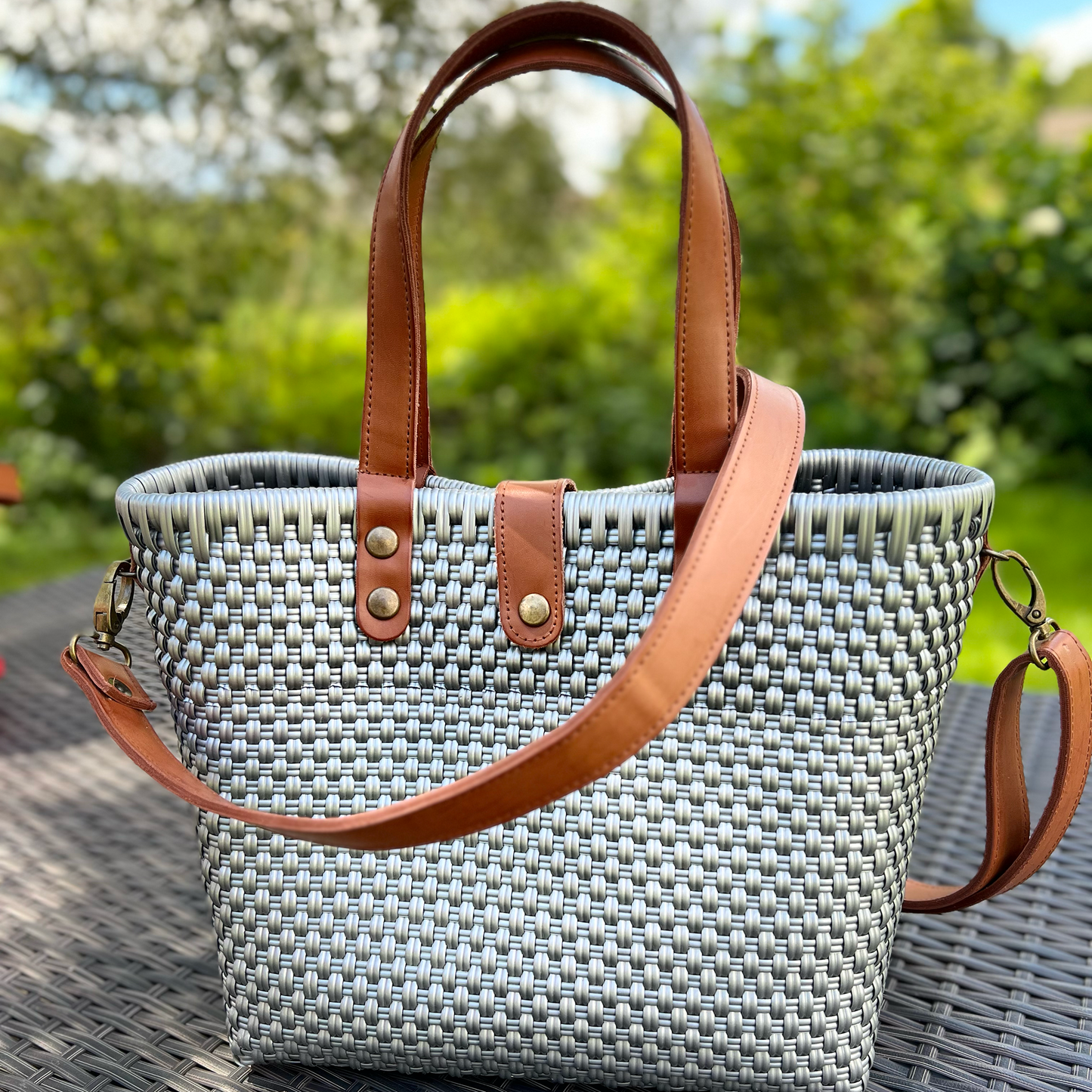 Gray Handwoven Mexican Purse by Colibri y Barro