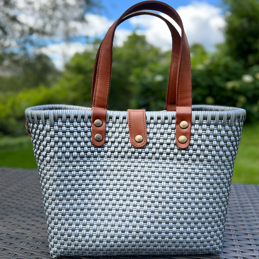 Gray Handwoven Mexican Purse by Colibri y Barro